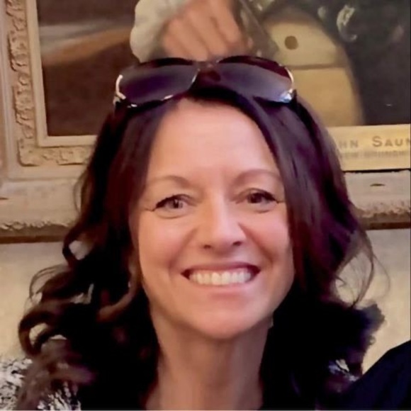 Meet your Posher, Solange - Picture 1 of 1